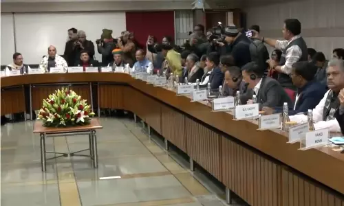 பாராளுமன்ற பட்ஜெட் கூட்டத்தொடர்: அனைத்துக் கட்சி கூட்டம் தொடங்கியது