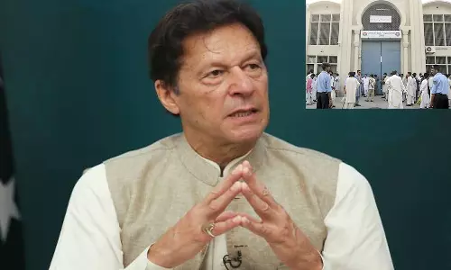 பொதுத்தேர்தல் நெருங்கும் நிலையில் இம்ரான் கானுக்கு 10-வருட சிறை தண்டனை