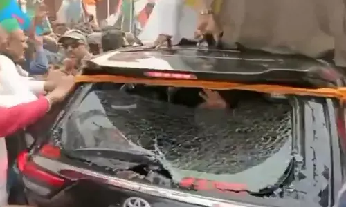 ராகுல் காந்தி கார் மீது கல்வீச்சு: கொல்கத்தா நடை பயணத்தின்போது பரபரப்பு