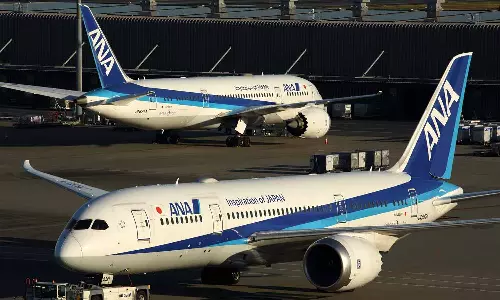 மீண்டும் மீண்டுமா? ஜப்பானில் இரு விமானங்கள் உரசி கொண்டதால் பரபரப்பு