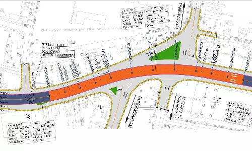 போக்குவரத்து நெரிசலை குறைக்க புதிய 4 வழி மேம்பாலம்