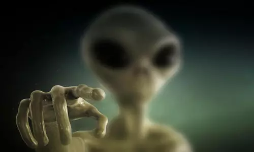 பிரமிடை கட்டிய ஏலியன்கள்