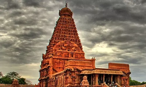 கோபுரத்தின் பிரமிப்பூட்டும் அழகு