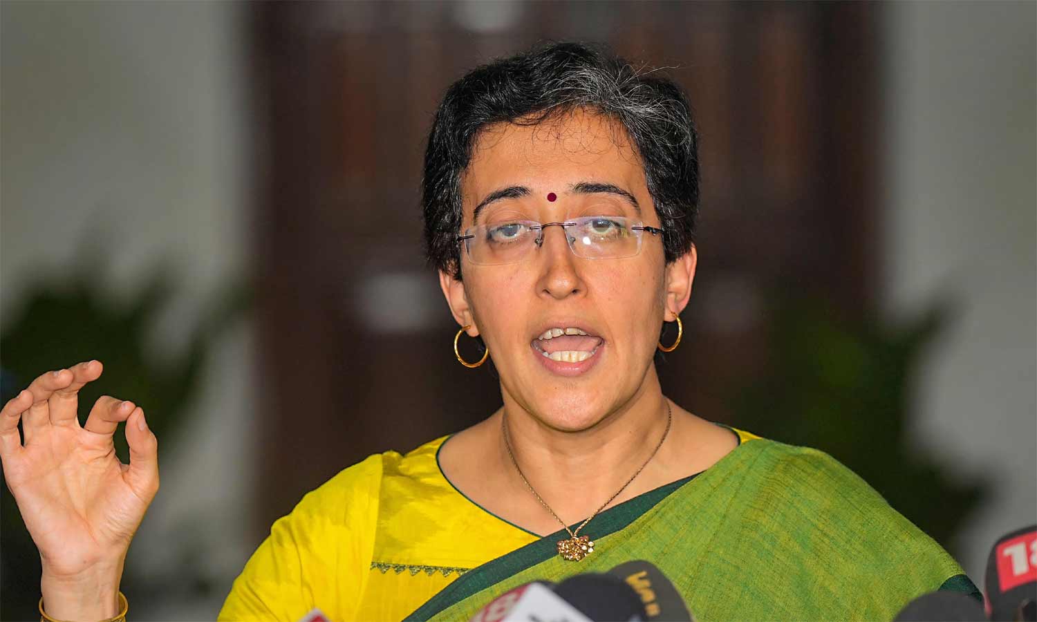 இரண்டு ஆண்டுகளாக சம்மன், சோதனை, கைது: ஒரு ரூபாய் கூட... டெல்லி மந்திரி அதிஷி ஆவேசம்