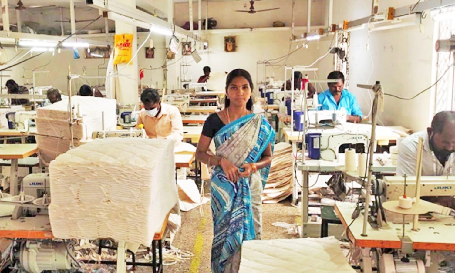 ஆடை தயாரிப்பு தொழிலில் அமுதவல்லிக்கு கிடைத்த வெற்றி ஆடை தயாரிப்பு தொழிலில் அமுதவல்லிக்கு கிடைத்த வெற்றி