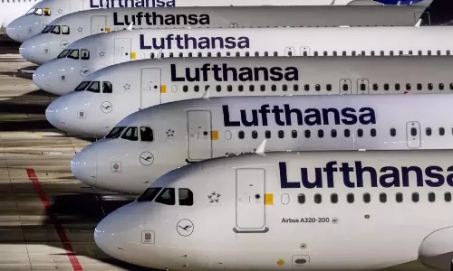 லுப்தான்சா ஊழியர்கள் வேலைநிறுத்தம்: 1000 விமான சேவை பாதிப்பு