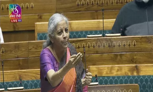 இந்தியாவை நிலையான வளர்ச்சி பாதையில் வைக்க கடினமான முடிவுகளை எடுத்துள்ளோம்: நிதி மந்திரி