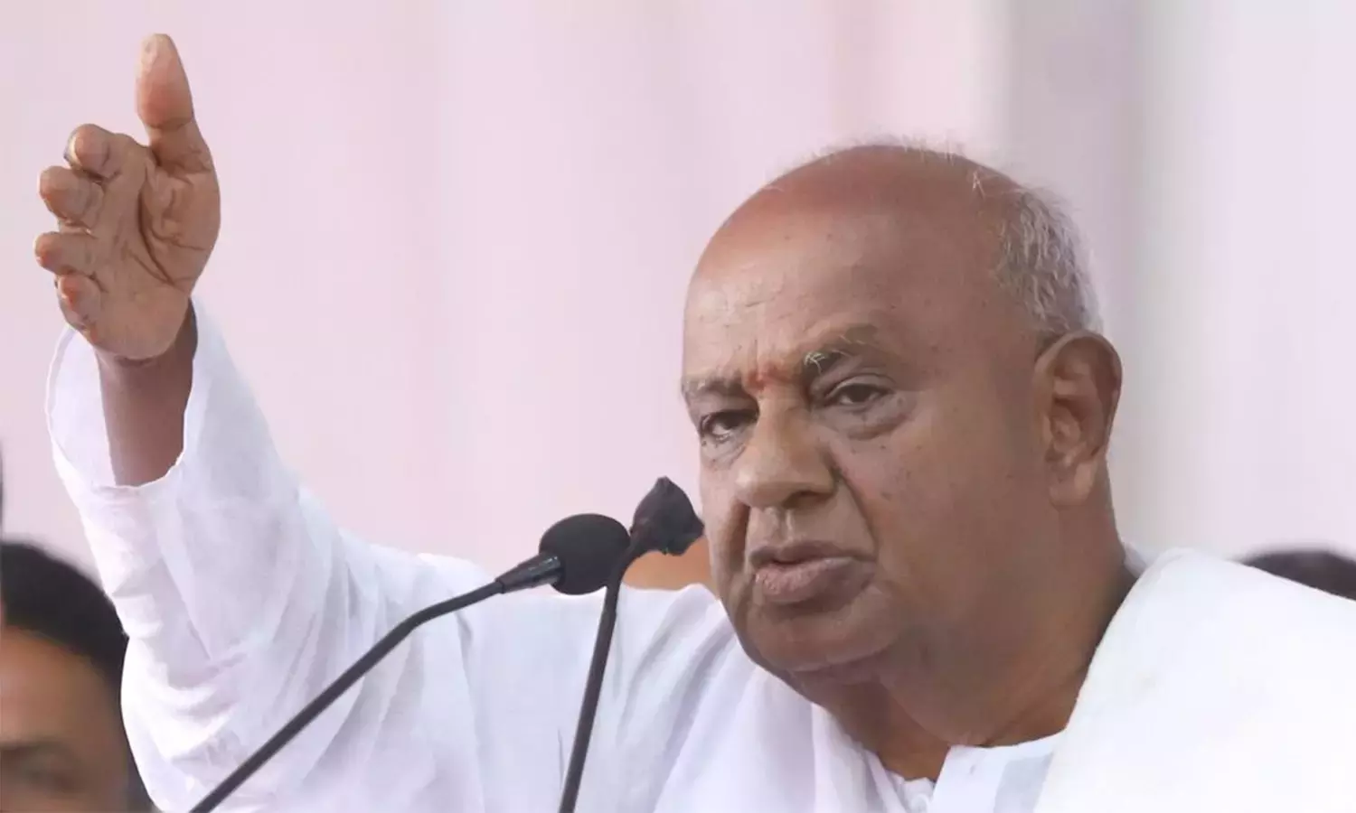 நீங்கள் பிரதமராவதை காங்கிரஸ் ஏற்றுக்கொள்ளுமா?: கார்கேவிடம் கேள்வி எழுப்பிய தேவகவுடா