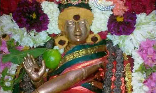 மனதை கவரும் மரகத நடராஜர்