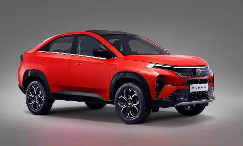 இன்டீரியர் பயங்கரமா இருக்கே.. வெளியான டாடா கர்வ் புகைப்படங்கள்