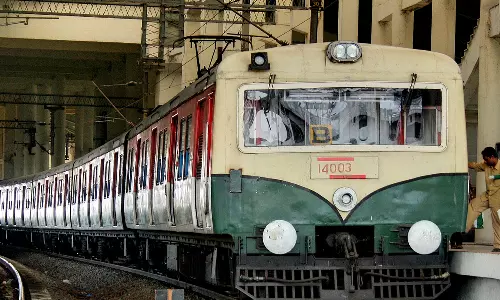 44 மின்சார ரெயில்கள் நாளை ரத்து- தெற்கு ரெயில்வே அறிவிப்பு