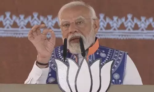 தேர்தல் நேரத்தில் தான்  கிராமம், ஏழை விவசாயிகள் என காங்கிரசுக்கு நினைவில் வரும் - பிரதமர் மோடி