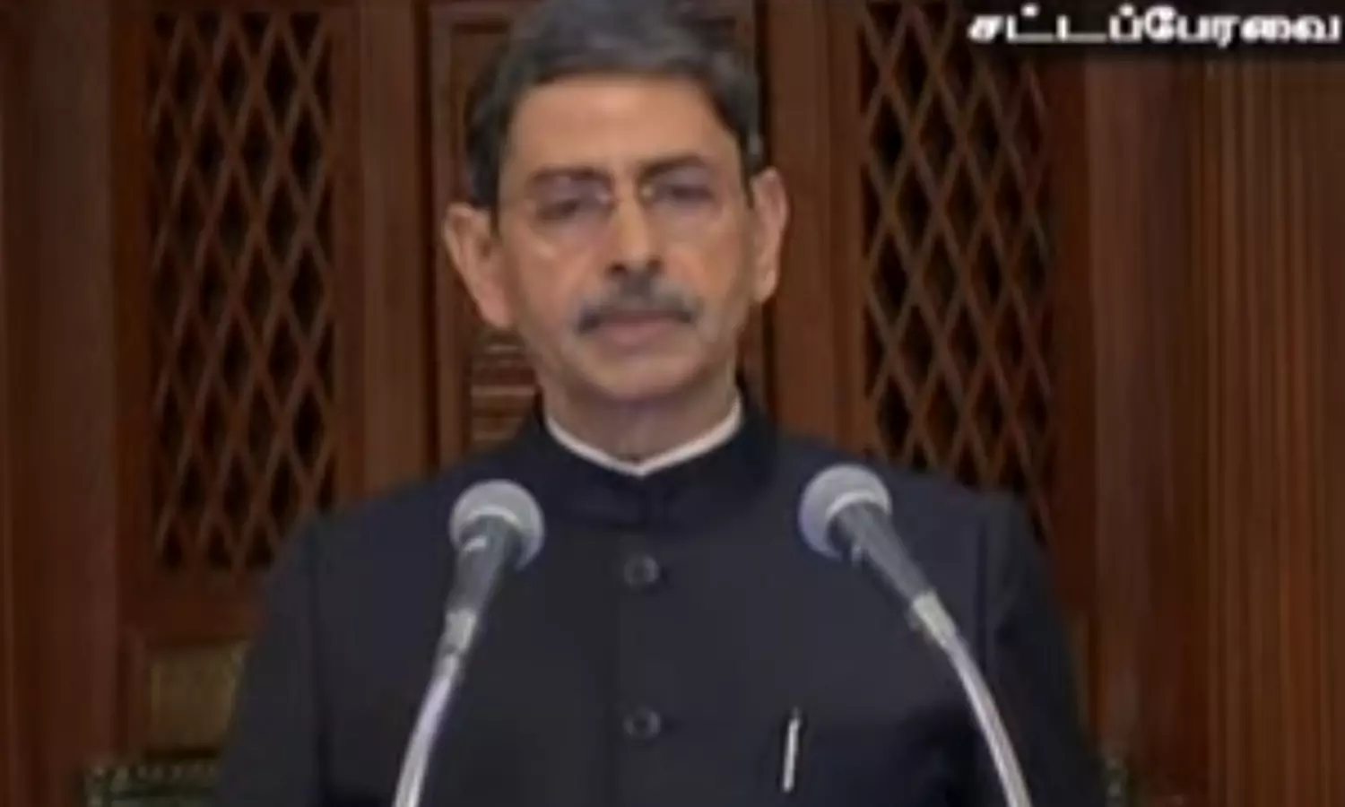 தமிழக சட்டசபை கூடியது: 2 நிமிடத்தில் உரையை முடித்த கவர்னர் ஆர்.என்.ரவி தமிழக சட்டசபை கூடியது: 2 நிமிடத்தில் உரையை முடித்த கவர்னர் ஆர்.என்.ரவி