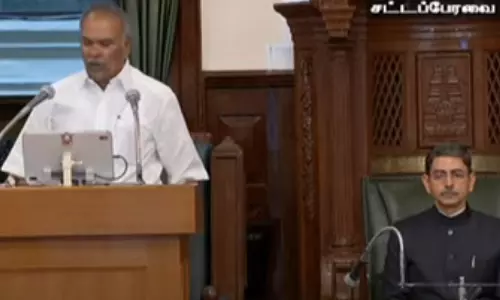 தமிழக சட்டசபை: உரையை வாசித்தார் சபாநாயகர்