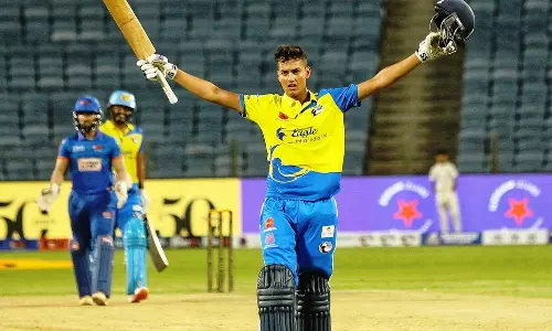 தோனியிடம் கற்றுக்கொள்வதற்கு நிறைய அம்சங்கள் இருக்கின்றன - அவனிஷ் ராவ்