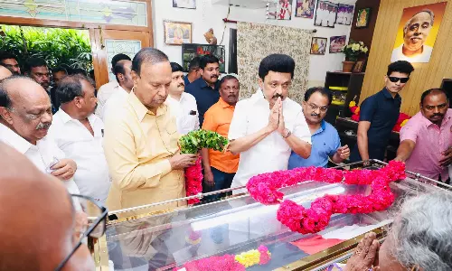 அண்ணா அறிவாலயம் துணை மேலாளர் ஜெயகுமார் மறைவுக்கு முதலமைச்சர் அஞ்சலி