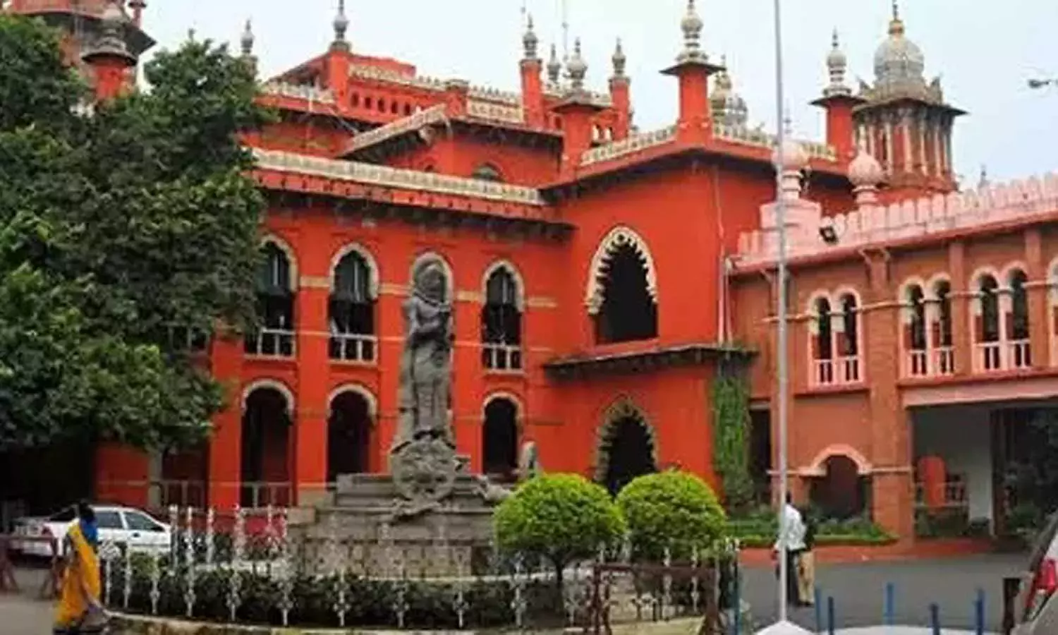 அமைச்சர் ஐ.பெரியசாமி மீதான வழக்கு: லஞ்ச ஒழிப்புத்துறையை சரமாரி கேள்வி கேட்ட ஐகோர்ட்