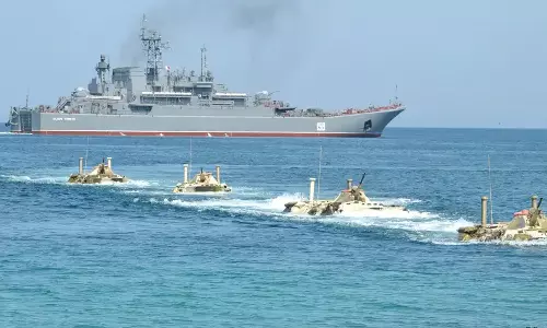 ரஷிய போர்க் கப்பலை அழித்த உக்ரைன் ராணுவம்