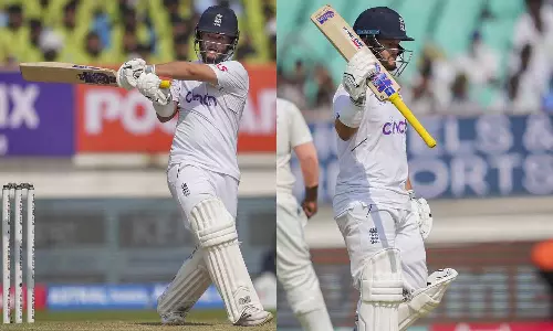 ராஜ்கோட் டெஸ்ட் - 2-ம் நாள் ஆட்டநேர முடிவில் இங்கிலாந்து 207 ரன்கள் குவிப்பு