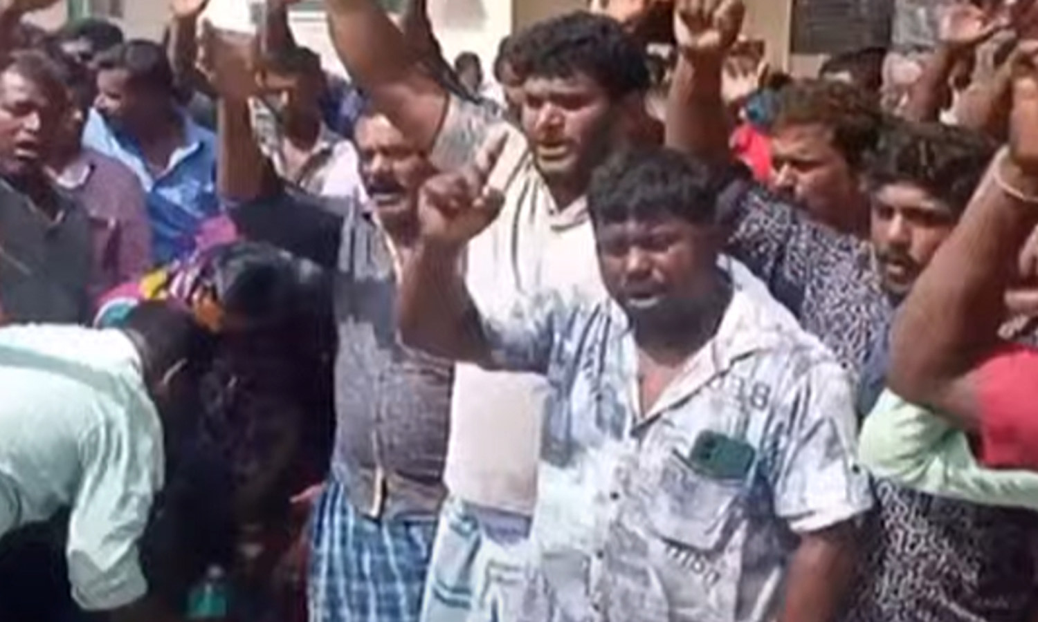 சிறை தண்டனை எதிரொலி... கச்சத்தீவு திருவிழாவை புறக்கணிக்க மீனவர்கள் முடிவு