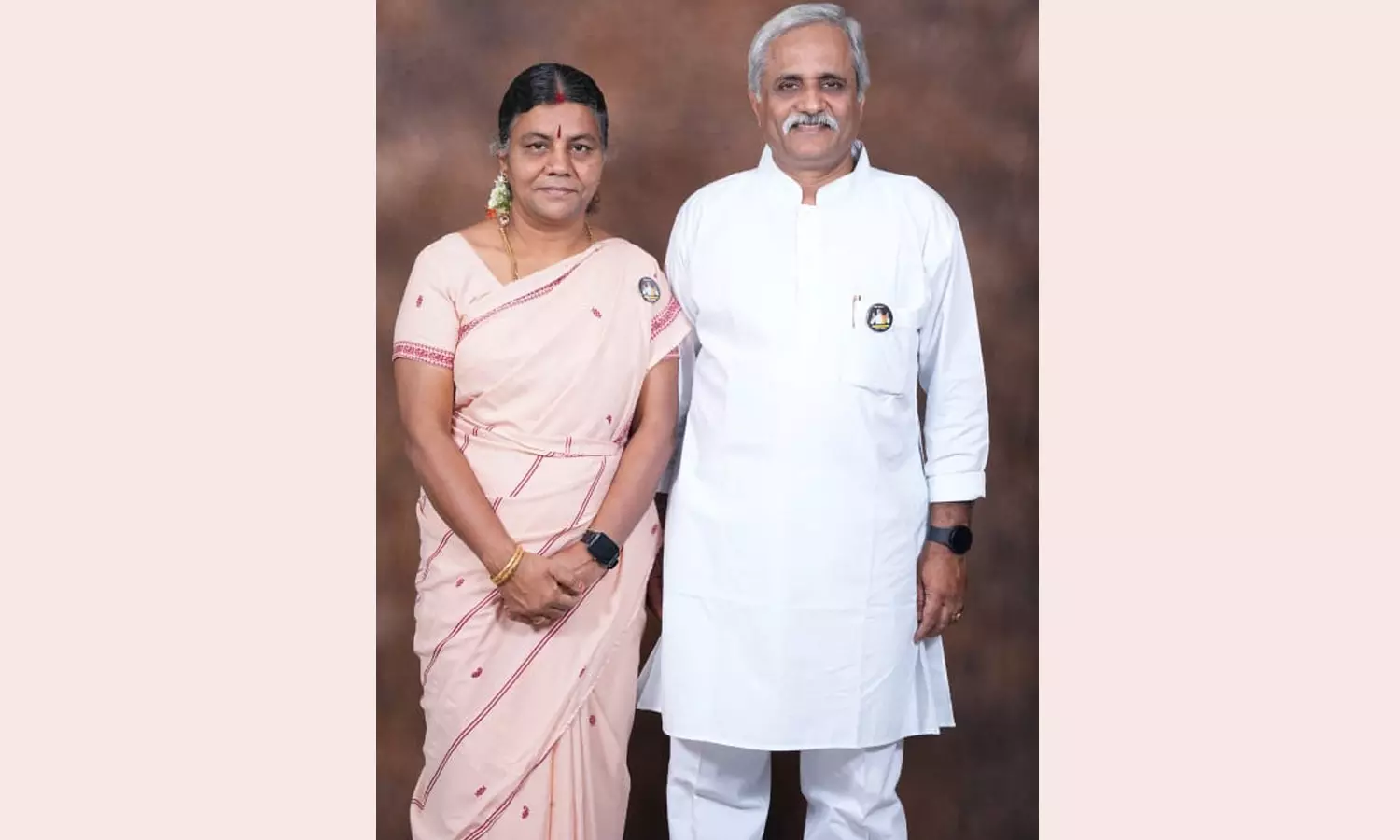 மனவளக்கலை பேராசிரியர்கள் கி. சௌமித்ரன், பொன்னி சௌமித்ரன் மனவளக்கலை பேராசிரியர்கள் கி. சௌமித்ரன், பொன்னி சௌமித்ரன்