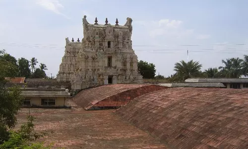 ஆதிநாதர் ஆழ்வார் திருக்கோவில், ஆழ்வார் திருநகரி