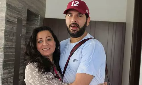 முன்னாள் கிரிக்கெட் வீரர் யுவராஜ் சிங் வீட்டில் பணம், நகை திருட்டு