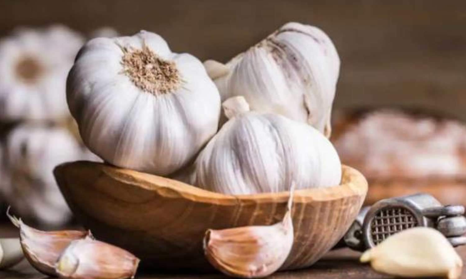 ஈரோட்டில் பூண்டின் விலை குறைந்தது- கிலோ ரூ.300-க்கு விற்பனை