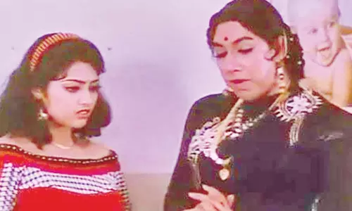 மலரும் நினைவுகள் மீனா: சிரித்துக் கொண்டே கோபப்படுவது எப்படி