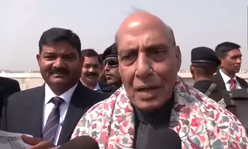 எங்கெல்லாம் அவர் செல்கிறாரோ அங்கெல்லாம் கூட்டணி முறிகிறது: ராகுல் காந்தியை சாடிய ராஜ்நாத் சிங்