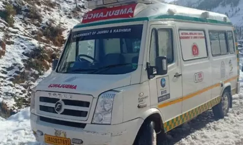 ஆம்புலன்சுக்கு வழிவிடவில்லை எனில் ரூ.10,000 அபராதம்: அரியானா அரசு அறிவிப்பு