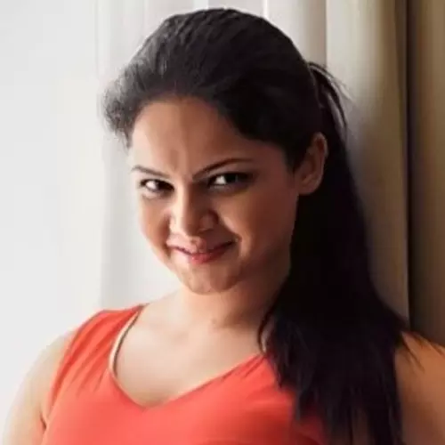 அனுயா பகவத்