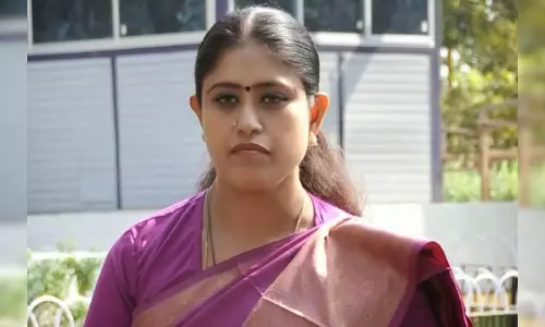 தொடர்ந்து டெல்லியில் முகாம்: பா.ஜனதா கட்சியில் சேர விஜயதாரணி தீவிரம்