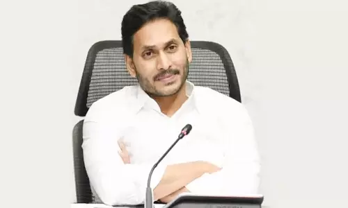 ஜெகன்மோகன் ரெட்டி கட்சியில் இருந்து 2 எம்.பி.க்கள் விலக முடிவு