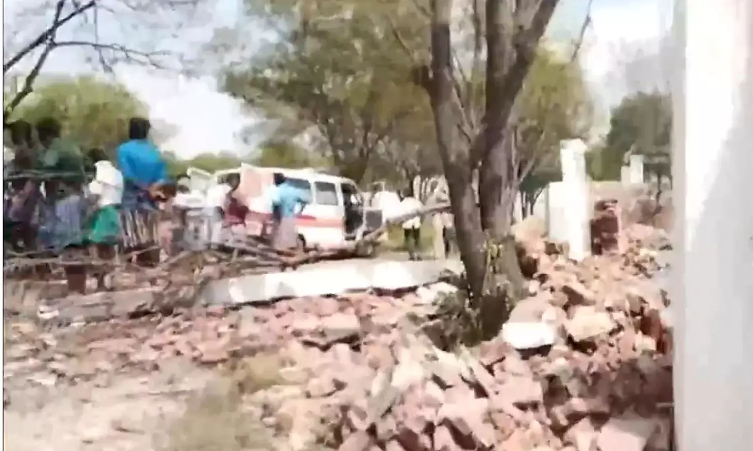 விருதுநகர் வெடிவிபத்து: அறிக்கை தாக்கல் செய்ய உத்தரவு