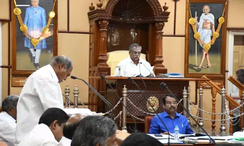 புதுச்சேரி சட்டசபையில் ரூ.4,634 கோடிக்கு இடைக்கால பட்ஜெட் தாக்கல்- தி.மு.க., காங்கிரஸ் வெளிநடப்பு