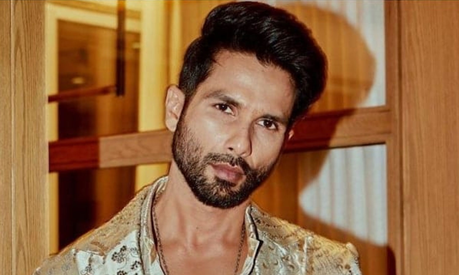 புகைப்பழக்கத்தை கைவிட்டது இந்த பெண்ணுக்காக - ஷாஹித் கபூர் ஓபன் டாக்