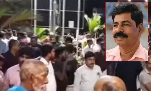 கேரளாவில் மார்க்சிஸ்ட் கம்யூனிஸ்டு கட்சி தலைவர் வெட்டி படுகொலை