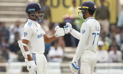 ராஞ்சி டெஸ்ட்: இரண்டாம் நாள் முடிவில் இந்தியா 219/7