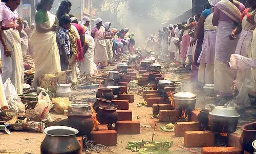 திருவனந்தபுரம் ஆற்றுக்கால் பகவதி அம்மன் கோவில் பொங்கல் விழா