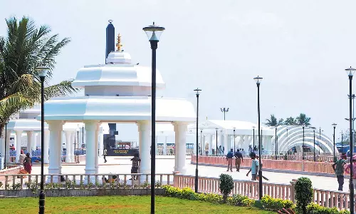 கருணாநிதி நினைவிடத்தில் நவீன தொழில்நுட்ப வசதிகள்: பொதுமக்கள் இலவசமாக பார்வையிடலாம்