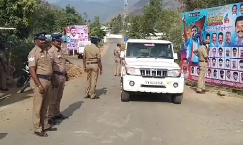 மேட்டூர் அருகே இரு தரப்பினர் மோதல்: 3 பேர் படுகாயம்-  7 பேர் மீது வன்கொடுமை தடுப்பு சட்டம் பாய்ந்தது