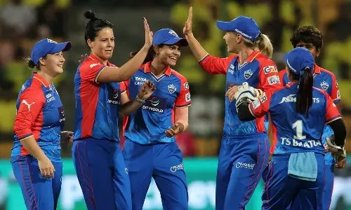 ஷபாலி வர்மா, மேக் லேனிங் அதிரடி: 9 விக்கெட் வித்தியாசத்தில் டெல்லி அணி அபார வெற்றி