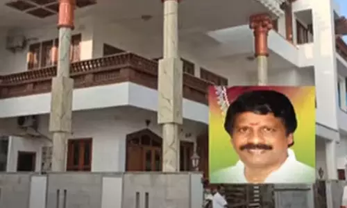 அதிமுக முன்னாள் எம்.எல்.ஏ. வீட்டில் சோதனை