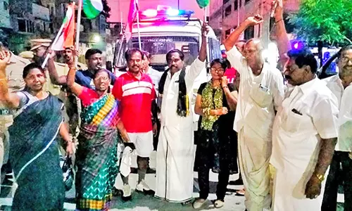 தூத்துக்குடியில் காங்கிரஸ் நிர்வாகிகள் திடீர் கைது