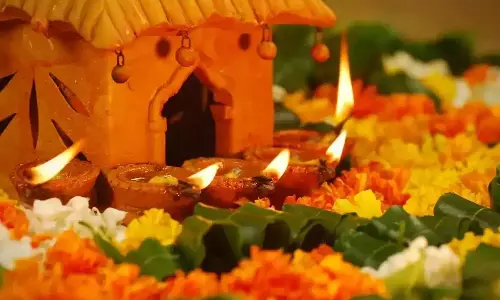 குடும்ப பிரச்சனை தீர... வேப்பிலை மீது மண்விளக்கு!