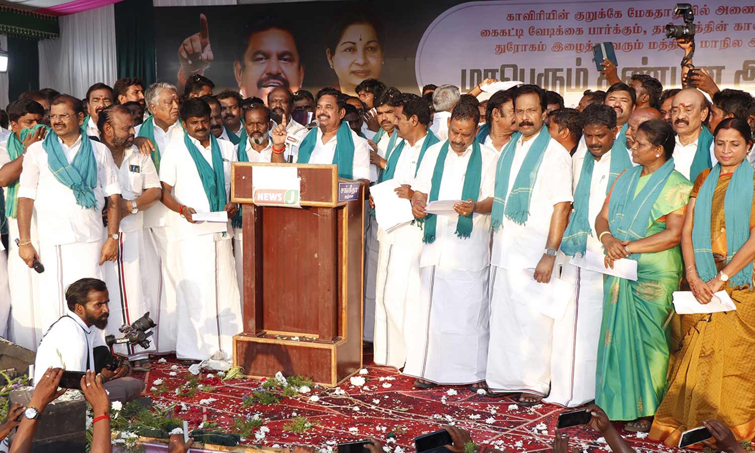 தி.மு.க ஆட்சியில் விவசாயிகளுக்கு வேதனை தான் மிஞ்சியது