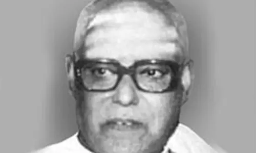 நூல் தந்தவருக்கு ஆடை