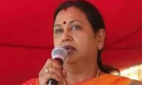 விசைத்தறி தொழிலாளர்களின் துணிகளுக்கு உரிய விலை கிடைக்க அரசு ஏற்பாடு செய்ய வேண்டும்- பிரேமலதா விஜயகாந்த்