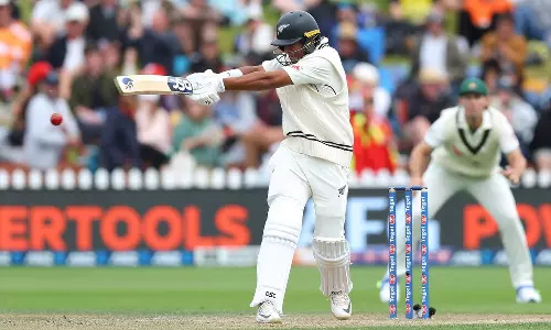 ரச்சின் ரவீந்திரா நிதான ஆட்டம்: மூன்றாம் நாள் முடிவில் நியூசிலாந்து 111/3